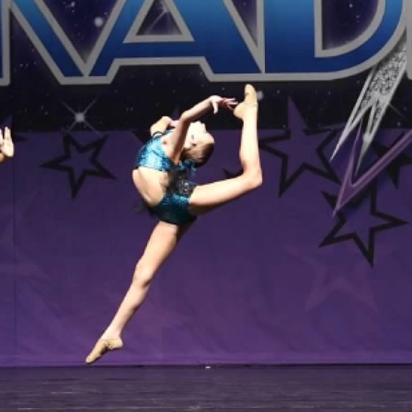 Meet your Posher, Lily - Picture 1 of 1